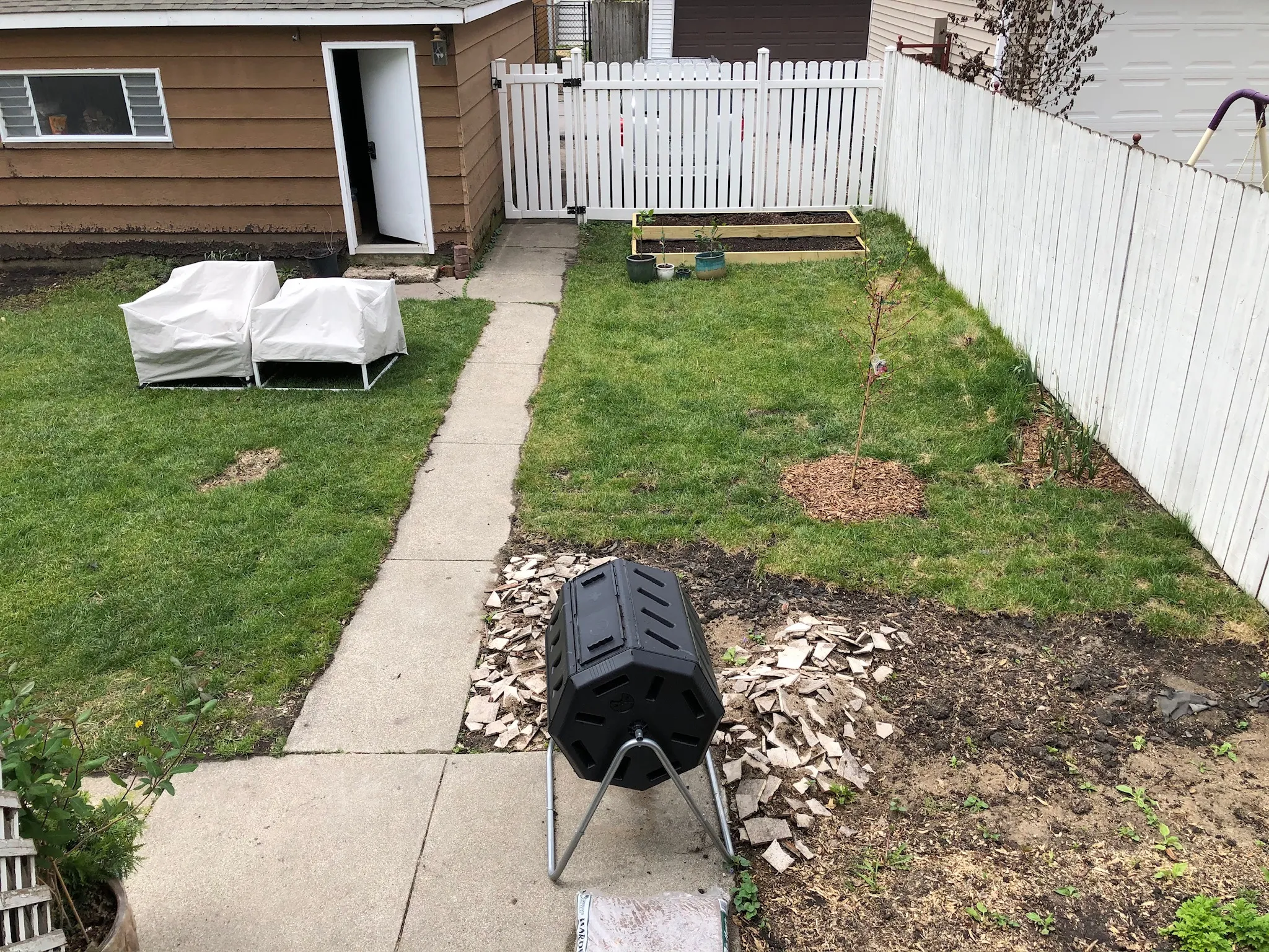 rain garden, before